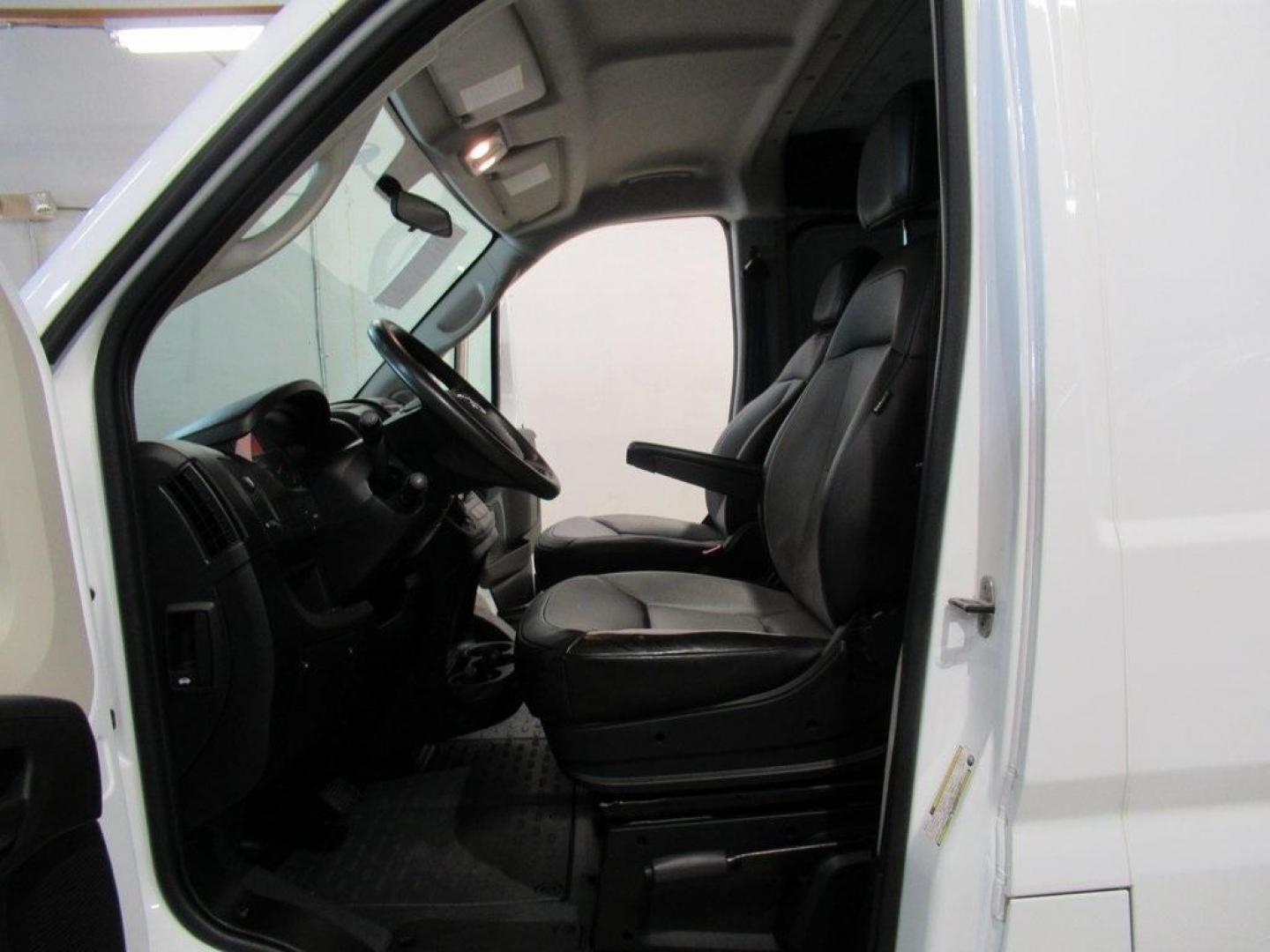 2020 Bright White Clearcoat /Black Ram ProMaster 1500 Low Roof (3C6TRVAGXLE) with an 3.6L V6 24V VVT engine, Automatic transmission, located at 15300 Midway Rd., Addison, TX, 75001, (972) 702-0011, 32.958321, -96.838074 - HOME OF THE NO HAGGLE PRICE - WHOLESALE PRICES TO THE PUBLIC!! Backup Camera, ProMaster 1500 Low Roof, 3D Cargo Van, 3.6L V6 24V VVT, 6-Speed Automatic, FWD, Bright White Clearcoat, Black Vinyl.<br><br>Bright White Clearcoat 2020 Ram ProMaster 1500 Low Roof<br><br>Recent Arrival!<br><br><br>At Midwa - Photo#12