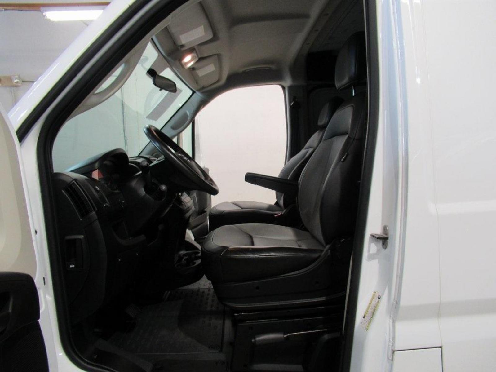 2020 Bright White Clearcoat /Black Ram ProMaster 1500 Low Roof (3C6TRVAGXLE) with an 3.6L V6 24V VVT engine, Automatic transmission, located at 15300 Midway Rd., Addison, 75001, (972) 702-0011, 32.958321, -96.838074 - HOME OF THE NO HAGGLE PRICE - WHOLESALE PRICES TO THE PUBLIC!! Backup Camera, ProMaster 1500 Low Roof, 3D Cargo Van, 3.6L V6 24V VVT, 6-Speed Automatic, FWD, Bright White Clearcoat, Black Vinyl.<br><br>Bright White Clearcoat 2020 Ram ProMaster 1500 Low Roof<br><br>Recent Arrival!<br><br><br>At Midwa - Photo #12