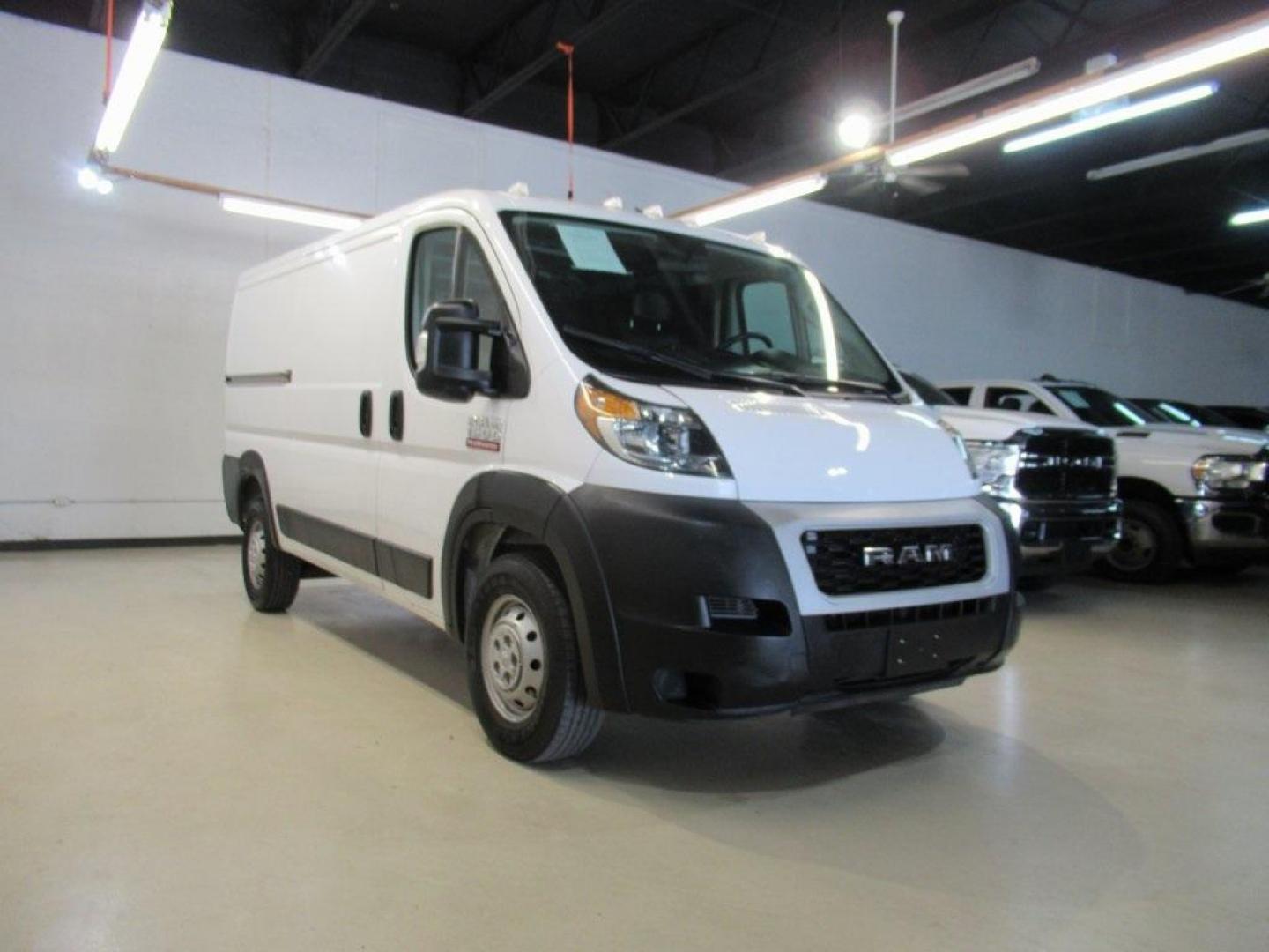 2020 Bright White Clearcoat /Black Ram ProMaster 1500 Low Roof (3C6TRVAGXLE) with an 3.6L V6 24V VVT engine, Automatic transmission, located at 15300 Midway Rd., Addison, TX, 75001, (972) 702-0011, 32.958321, -96.838074 - HOME OF THE NO HAGGLE PRICE - WHOLESALE PRICES TO THE PUBLIC!! Backup Camera, ProMaster 1500 Low Roof, 3D Cargo Van, 3.6L V6 24V VVT, 6-Speed Automatic, FWD, Bright White Clearcoat, Black Vinyl.<br><br>Bright White Clearcoat 2020 Ram ProMaster 1500 Low Roof<br><br>Recent Arrival!<br><br><br>At Midwa - Photo#1
