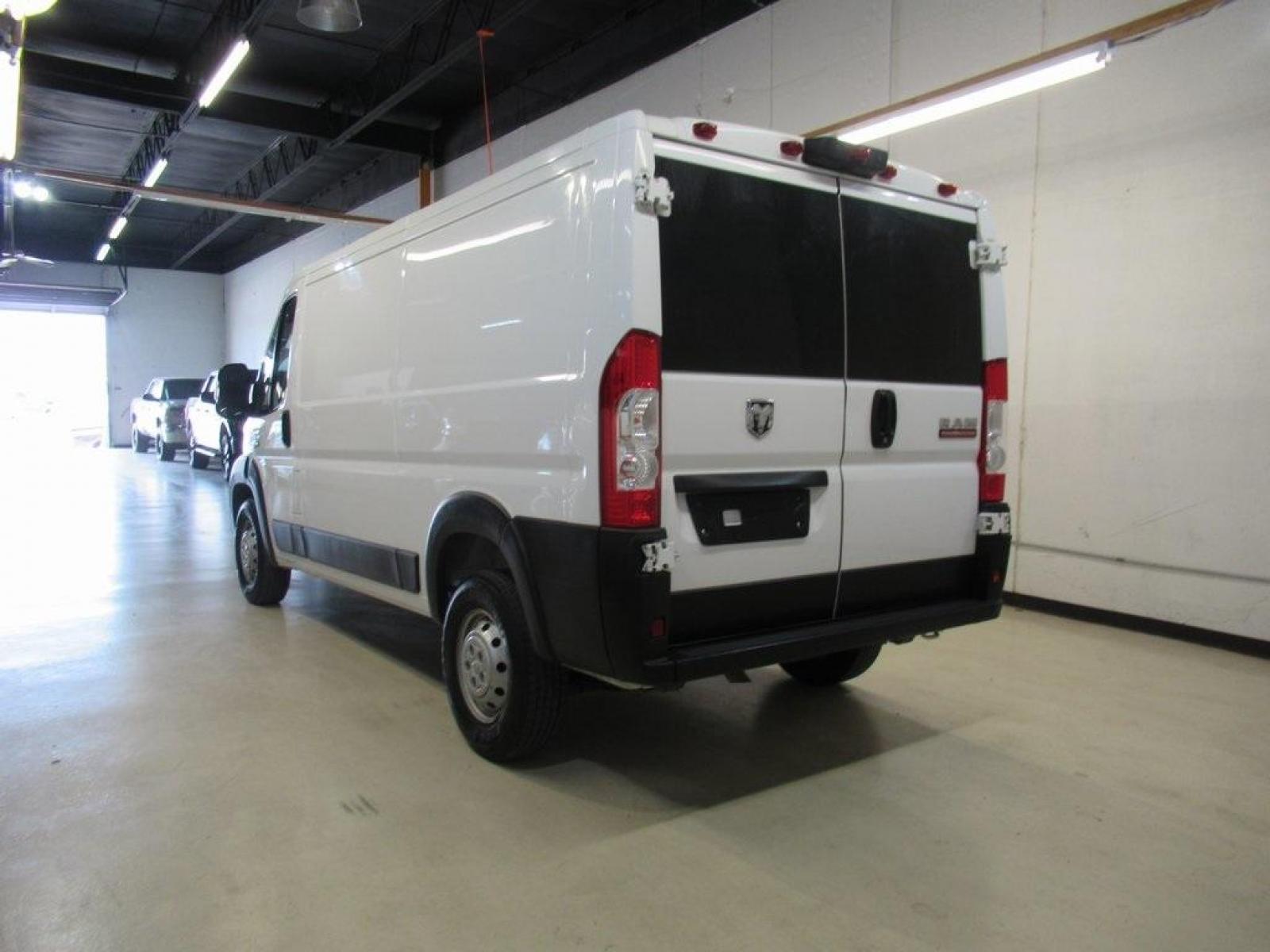 2020 Bright White Clearcoat /Black Ram ProMaster 1500 Low Roof (3C6TRVAGXLE) with an 3.6L V6 24V VVT engine, Automatic transmission, located at 15300 Midway Rd., Addison, 75001, (972) 702-0011, 32.958321, -96.838074 - HOME OF THE NO HAGGLE PRICE - WHOLESALE PRICES TO THE PUBLIC!! Backup Camera, ProMaster 1500 Low Roof, 3D Cargo Van, 3.6L V6 24V VVT, 6-Speed Automatic, FWD, Bright White Clearcoat, Black Vinyl.<br><br>Bright White Clearcoat 2020 Ram ProMaster 1500 Low Roof<br><br>Recent Arrival!<br><br><br>At Midwa - Photo #3