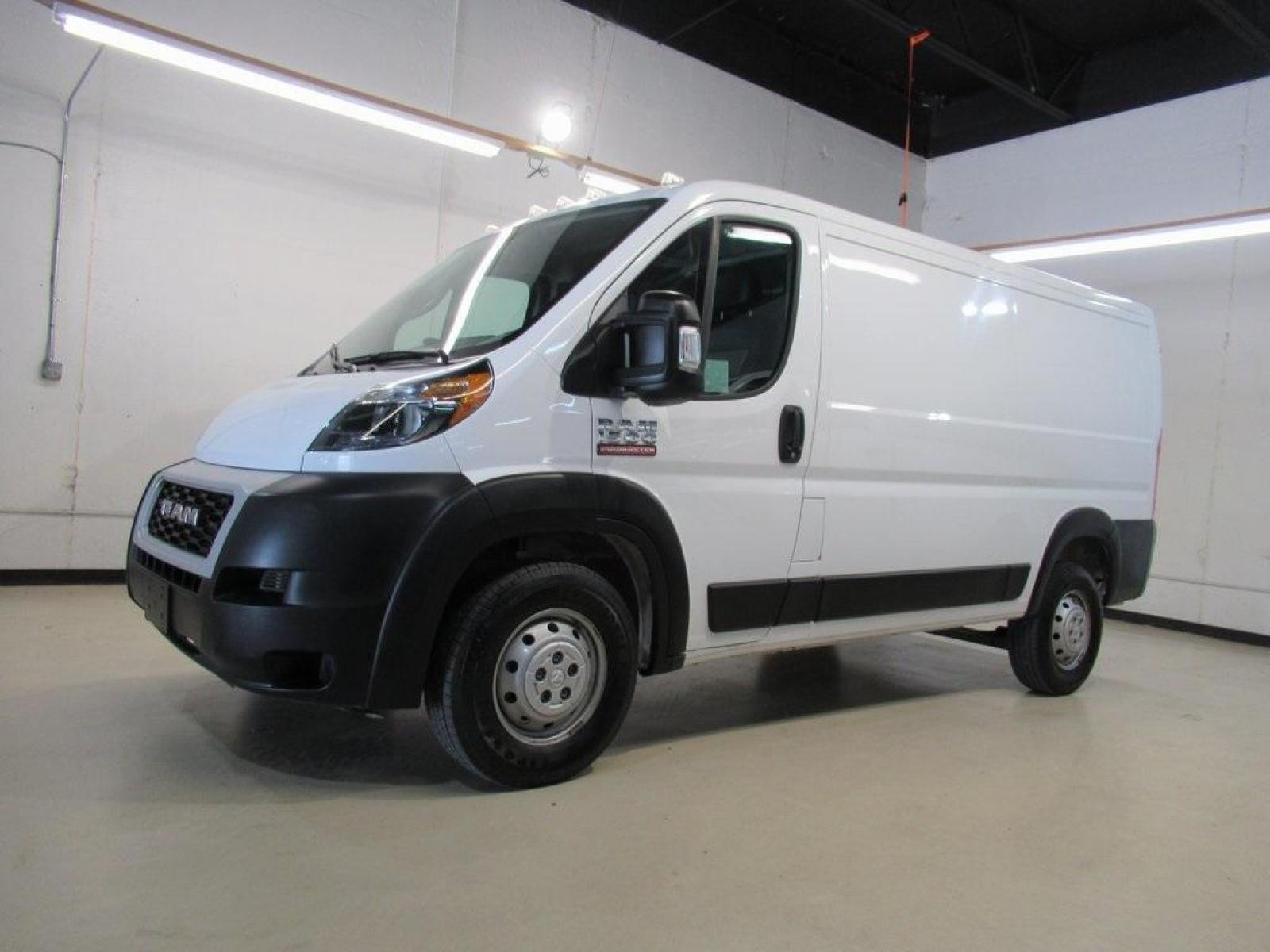 2020 Bright White Clearcoat /Black Ram ProMaster 1500 Low Roof (3C6TRVAGXLE) with an 3.6L V6 24V VVT engine, Automatic transmission, located at 15300 Midway Rd., Addison, 75001, (972) 702-0011, 32.958321, -96.838074 - HOME OF THE NO HAGGLE PRICE - WHOLESALE PRICES TO THE PUBLIC!! Backup Camera, ProMaster 1500 Low Roof, 3D Cargo Van, 3.6L V6 24V VVT, 6-Speed Automatic, FWD, Bright White Clearcoat, Black Vinyl.<br><br>Bright White Clearcoat 2020 Ram ProMaster 1500 Low Roof<br><br>Recent Arrival!<br><br><br>At Midwa - Photo #4