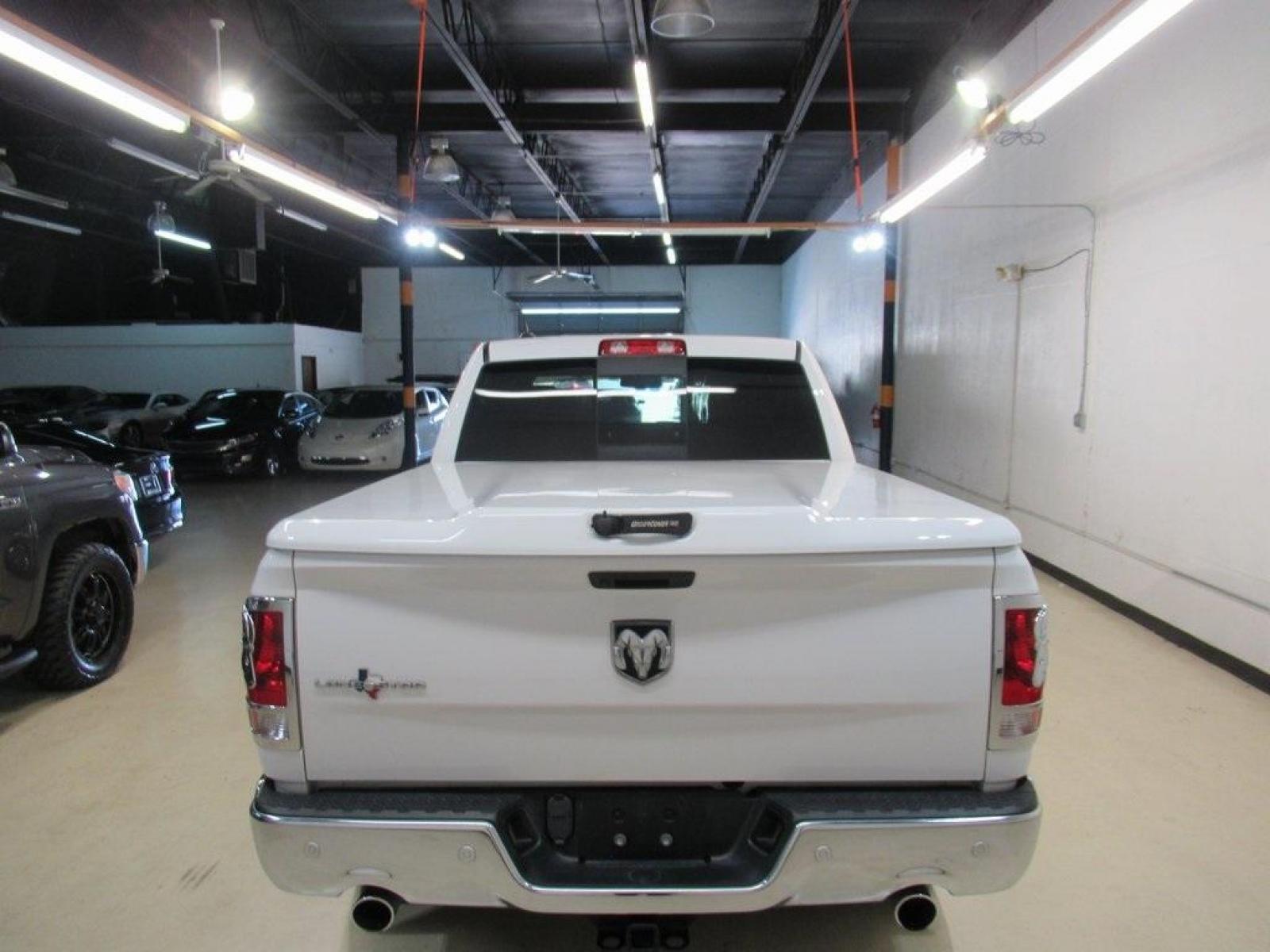 2019 Bright White Clearcoat /Diesel Gray/Black Ram 1500 Classic Lone Star (1C6RR6LT2KS) with an HEMI 5.7L V8 Multi Displacement VVT engine, Automatic transmission, located at 15300 Midway Rd., Addison, TX, 75001, (972) 702-0011, 32.958321, -96.838074 - Photo #8