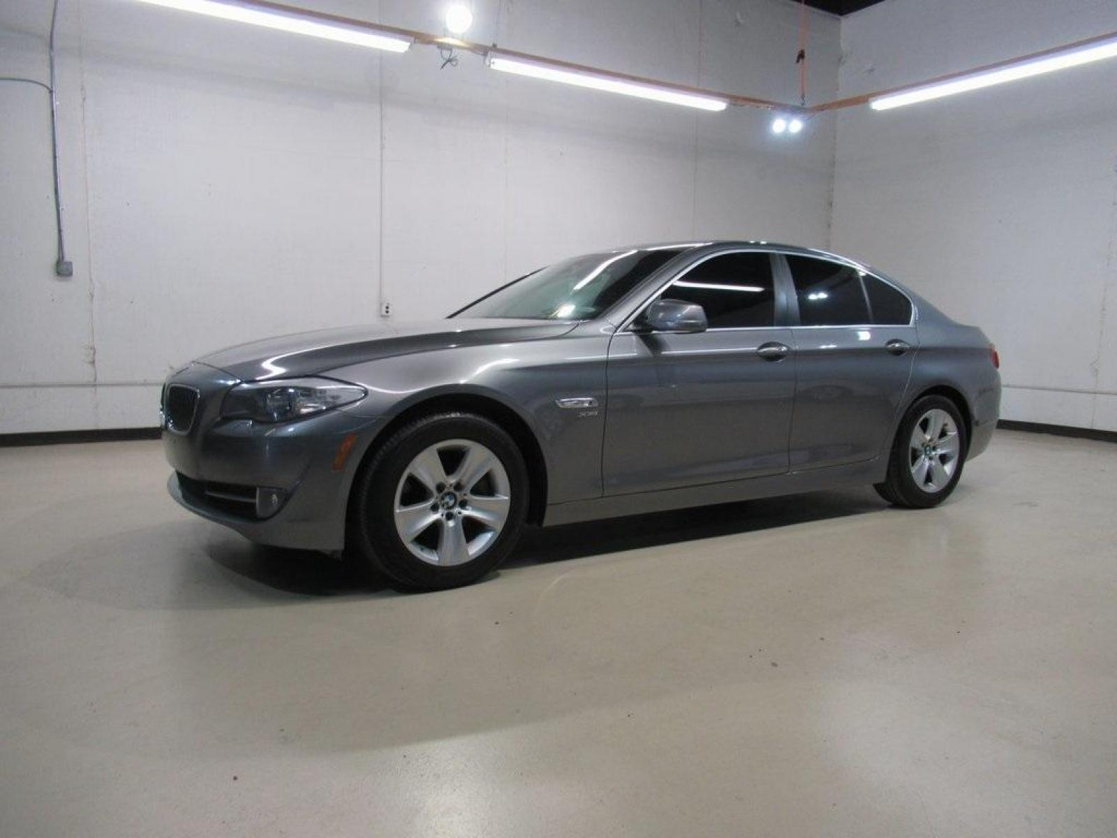2012 Space Gray Metallic /Black BMW 5 Series 528i xDrive (WBAXH5C59CD) with an 2.0L I4 engine, Automatic transmission, located at 15300 Midway Rd., Addison, 75001, (972) 702-0011, 32.958321, -96.838074 - HOME OF THE NO HAGGLE PRICE - WHOLESALE PRICES TO THE PUBLIC!! 528i xDrive, 4D Sedan, 2.0L I4, 8-Speed Automatic, AWD, Space Gray Metallic, Black Leather.<br><br>Space Gray Metallic 2012 BMW 5 Series 528i xDrive<br><br>22/32 City/Highway MPG<br><br>Awards:<br> * Ward's 10 Best Engines * 2012 KBB. - Photo #4