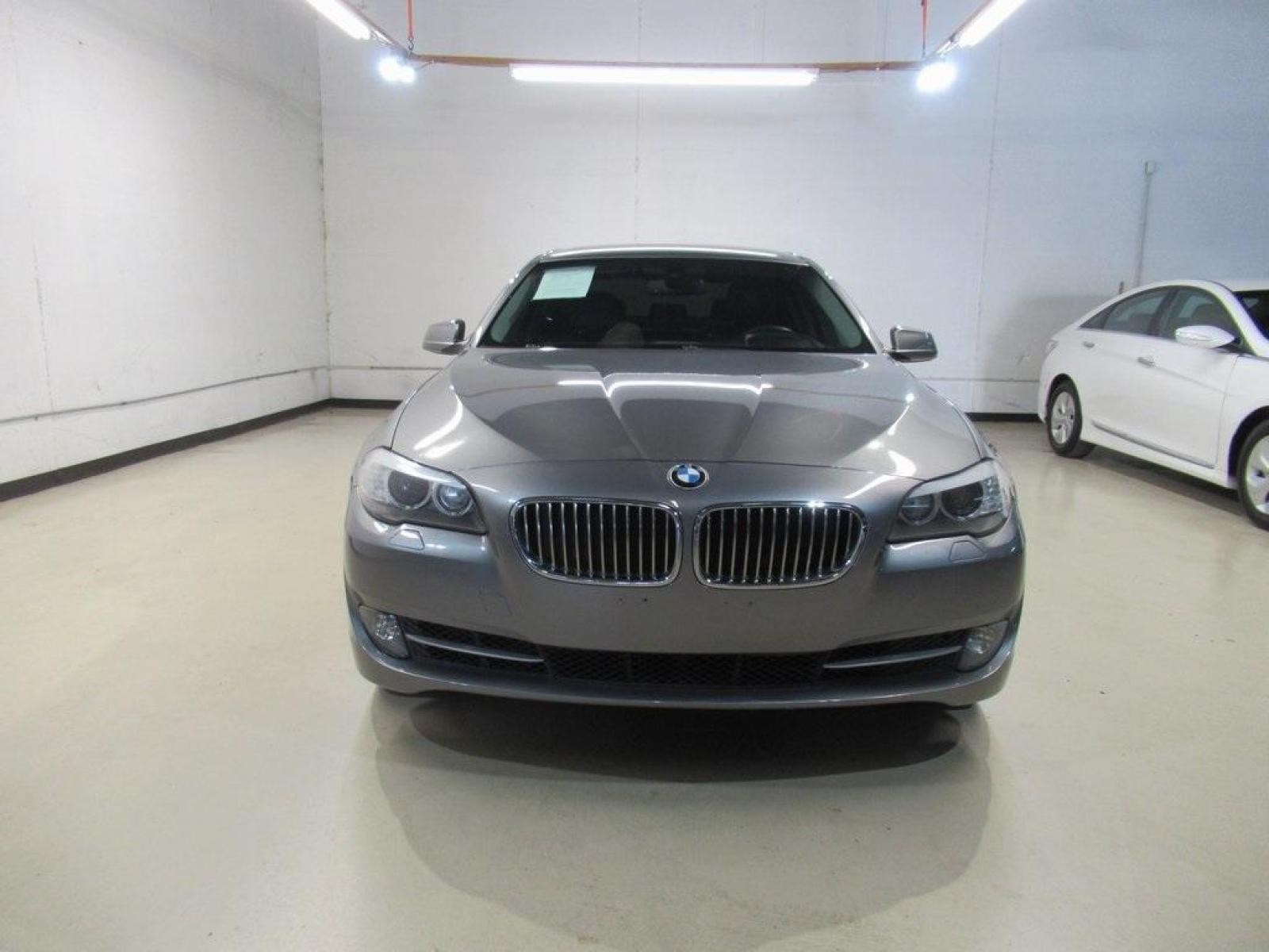 2012 Space Gray Metallic /Black BMW 5 Series 528i xDrive (WBAXH5C59CD) with an 2.0L I4 engine, Automatic transmission, located at 15300 Midway Rd., Addison, 75001, (972) 702-0011, 32.958321, -96.838074 - HOME OF THE NO HAGGLE PRICE - WHOLESALE PRICES TO THE PUBLIC!! 528i xDrive, 4D Sedan, 2.0L I4, 8-Speed Automatic, AWD, Space Gray Metallic, Black Leather.<br><br>Space Gray Metallic 2012 BMW 5 Series 528i xDrive<br><br>22/32 City/Highway MPG<br><br>Awards:<br> * Ward's 10 Best Engines * 2012 KBB. - Photo #5