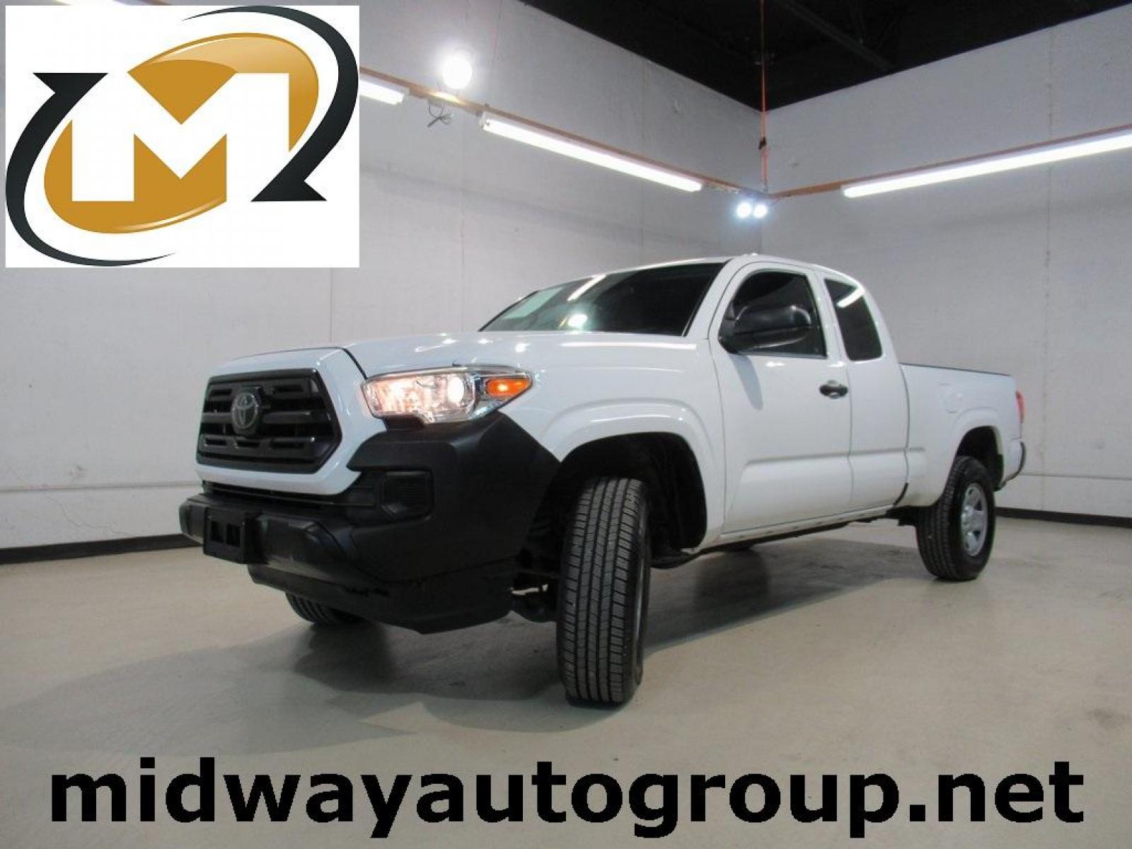 2018 Super White /Cement Gray Toyota Tacoma SR5 (5TFSX5EN0JX) with an 2.7L I4 DOHC 16V engine, Automatic transmission, located at 15300 Midway Rd., Addison, 75001, (972) 702-0011, 32.958321, -96.838074 - HOME OF THE NO HAGGLE PRICE - WHOLESALE PRICES TO THE PUBLIC!! Tacoma SR5, 4D Access Cab, 2.7L I4 DOHC 16V, 6-Speed Automatic, 4WD, Super White, Cement Gray Cloth.<br><br>Super White 2018 Toyota Tacoma SR5<br><br>Recent Arrival!<br><br>Awards:<br> * 2018 KBB.com 5-Year Cost to Own Awards * 2018 K - Photo #0